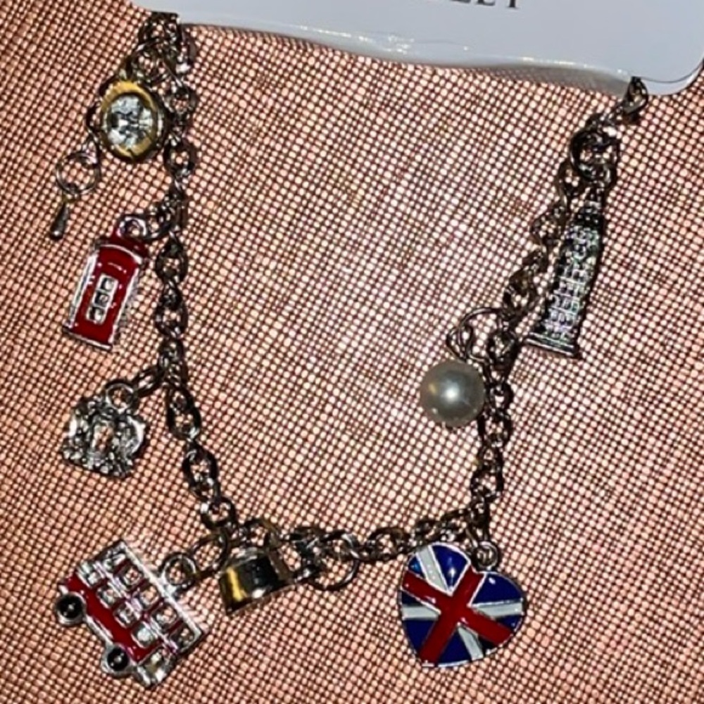 United Kingdom Charm Bracelet